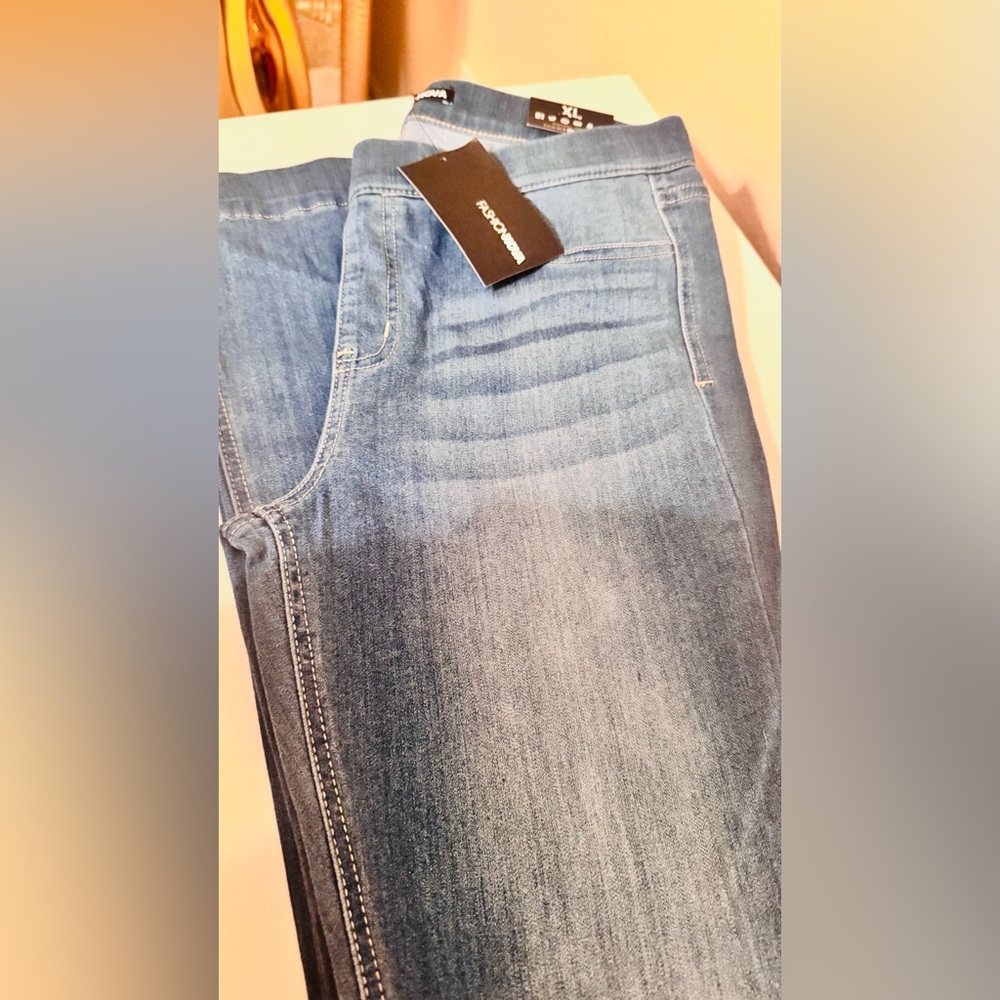 Fashion Nova Start Something Mid Rise Flare Jeans, Light Blue Wash, XL, NWT - Picture 9 of 11